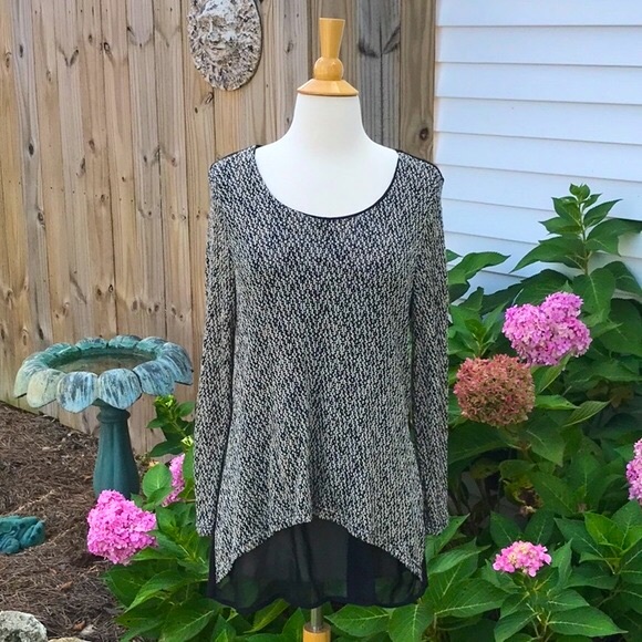 Lucy & Laurel Hi Lo Mixed Media Top - Picture 1 of 13